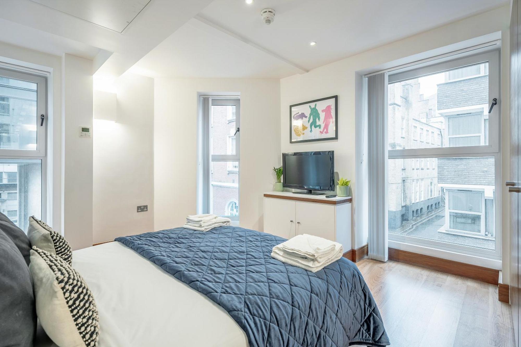 Kula - Tower Hill Apartment *